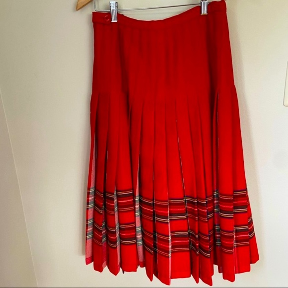 Vintage Pleated Red Skirt